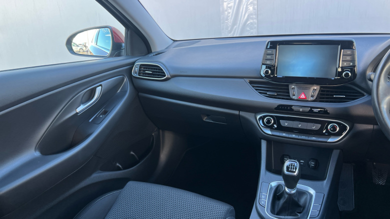 Hyundai I30 Fastback 1.4T GDI SE Nav 5dr Petrol Hatchback